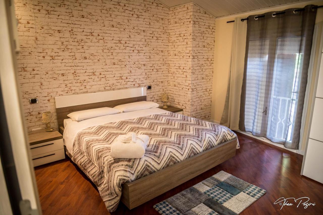 Hotel Lonatino Лонато Екстер'єр фото