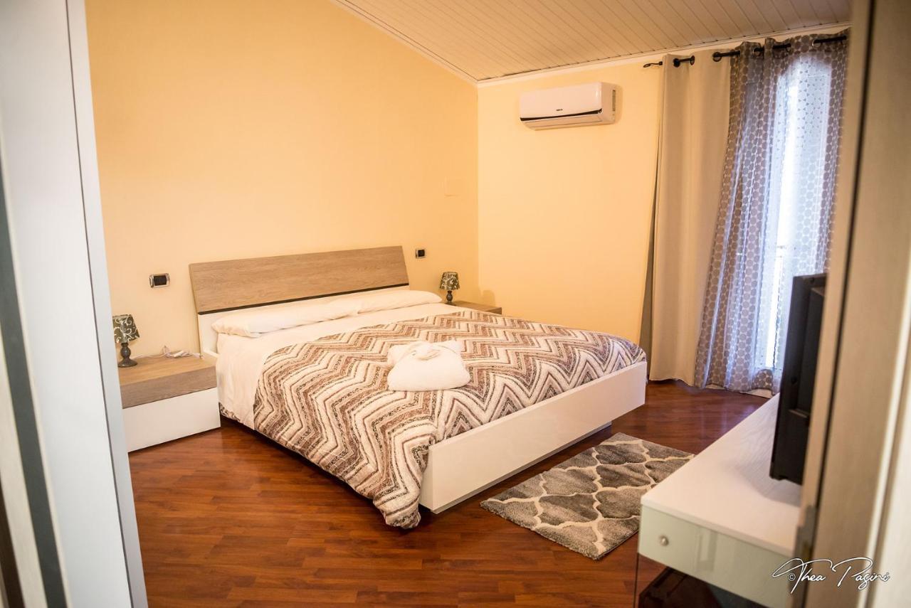 Hotel Lonatino Лонато Екстер'єр фото